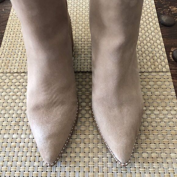 Steve Madden Woman’s Aquarius Suede Boots Natural Tan Size 9.5 - Picture 8 of 10
